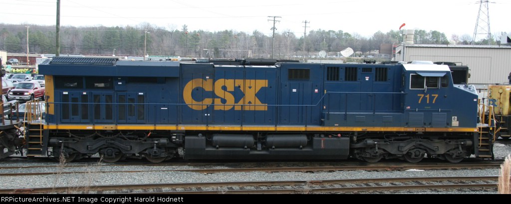 CSX 717 sits in Acca Yard